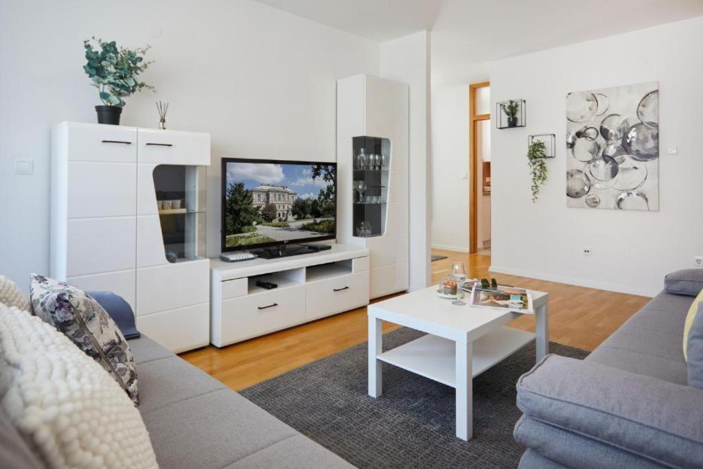 Apartment Madral Zagreb Extérieur photo