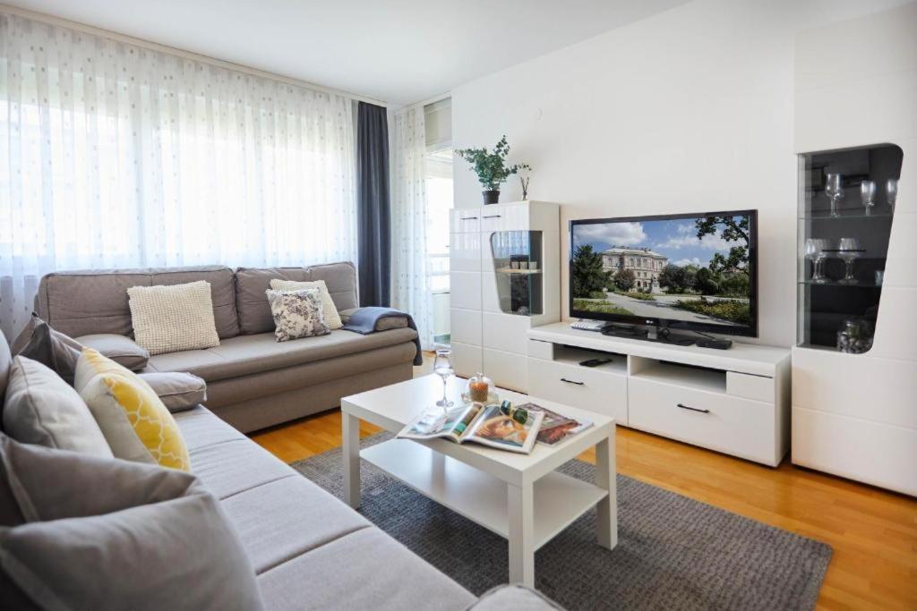 Apartment Madral Zagreb Extérieur photo